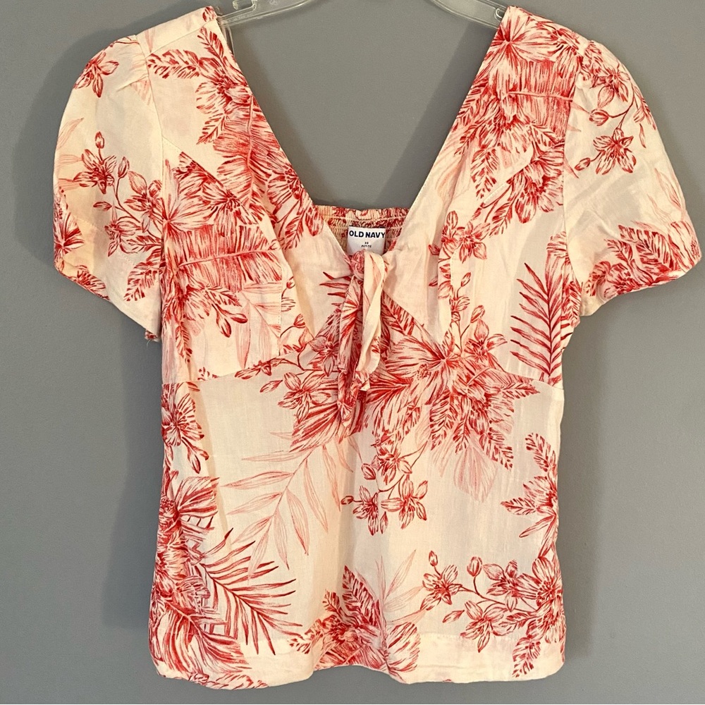 Old Navy women’s top with red toile pattern.